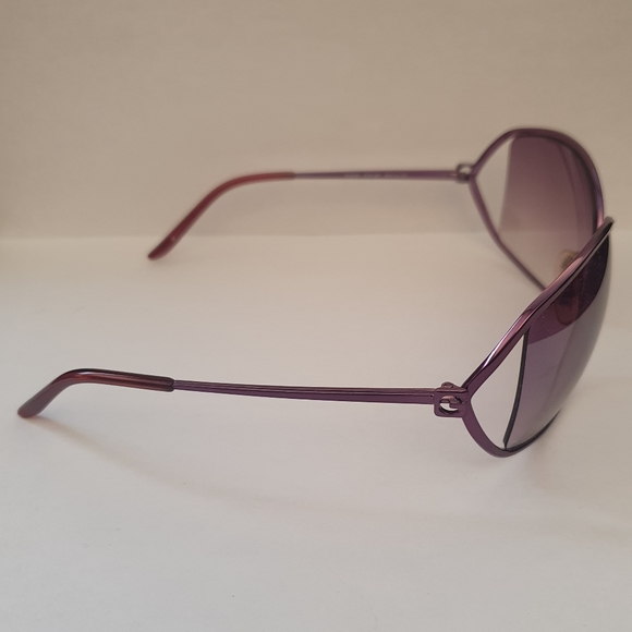 Rare Like-New Guess Butterfly Sunglasses - Picture 7 of 16